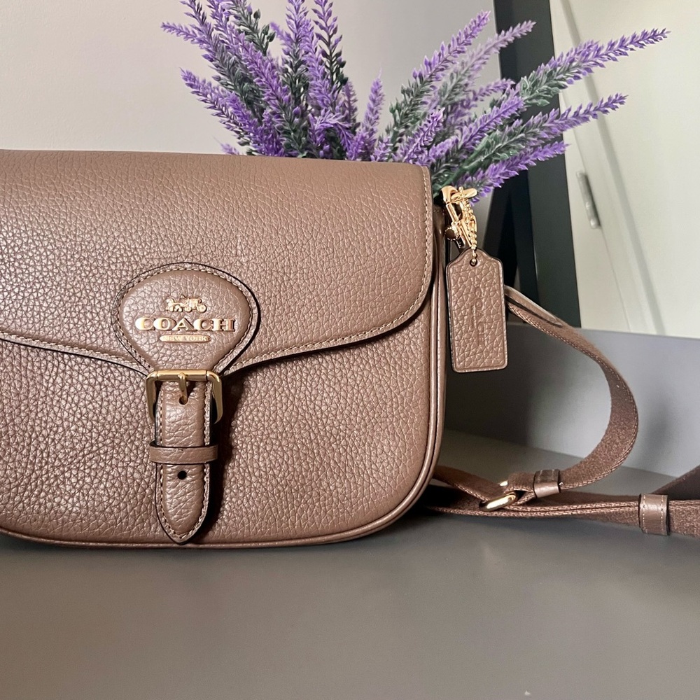 Coach Amelia Saddle Bag, like new